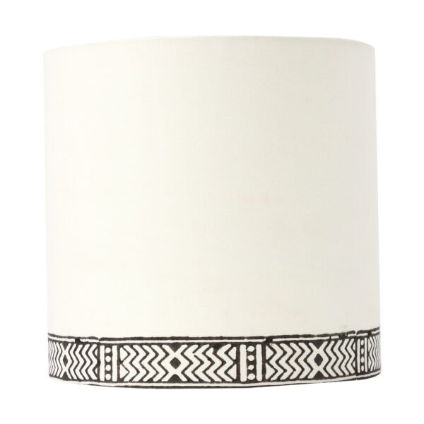 18cm drum hardback lampshade in white printed cotton - Image 3