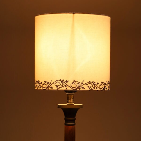 25cm drum hardback lampshade in white printed cotton - Image 5