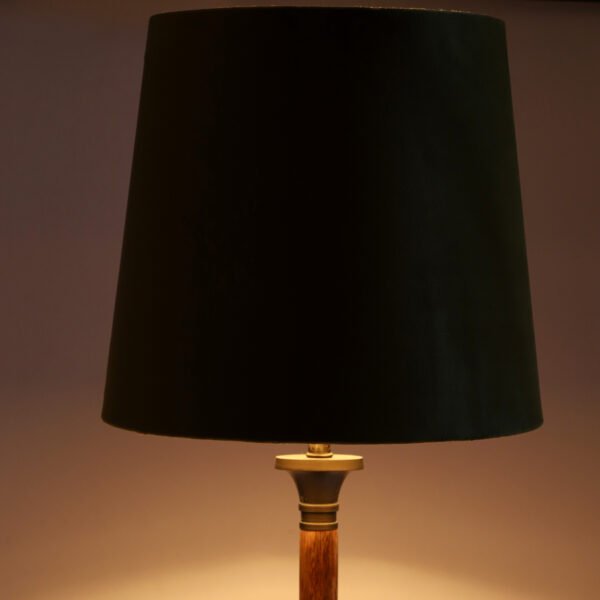 30cm tall hardback lampshade in grey velvet - Image 4