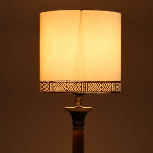 18cm drum hardback lampshade in white printed cotton - Image 5